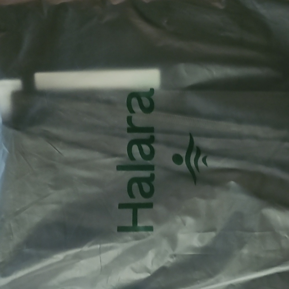 NWT Halara